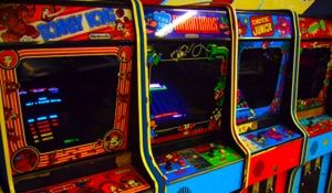 Arcade, Console &amp; VR Gaming